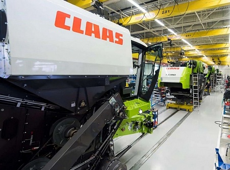   Claas        